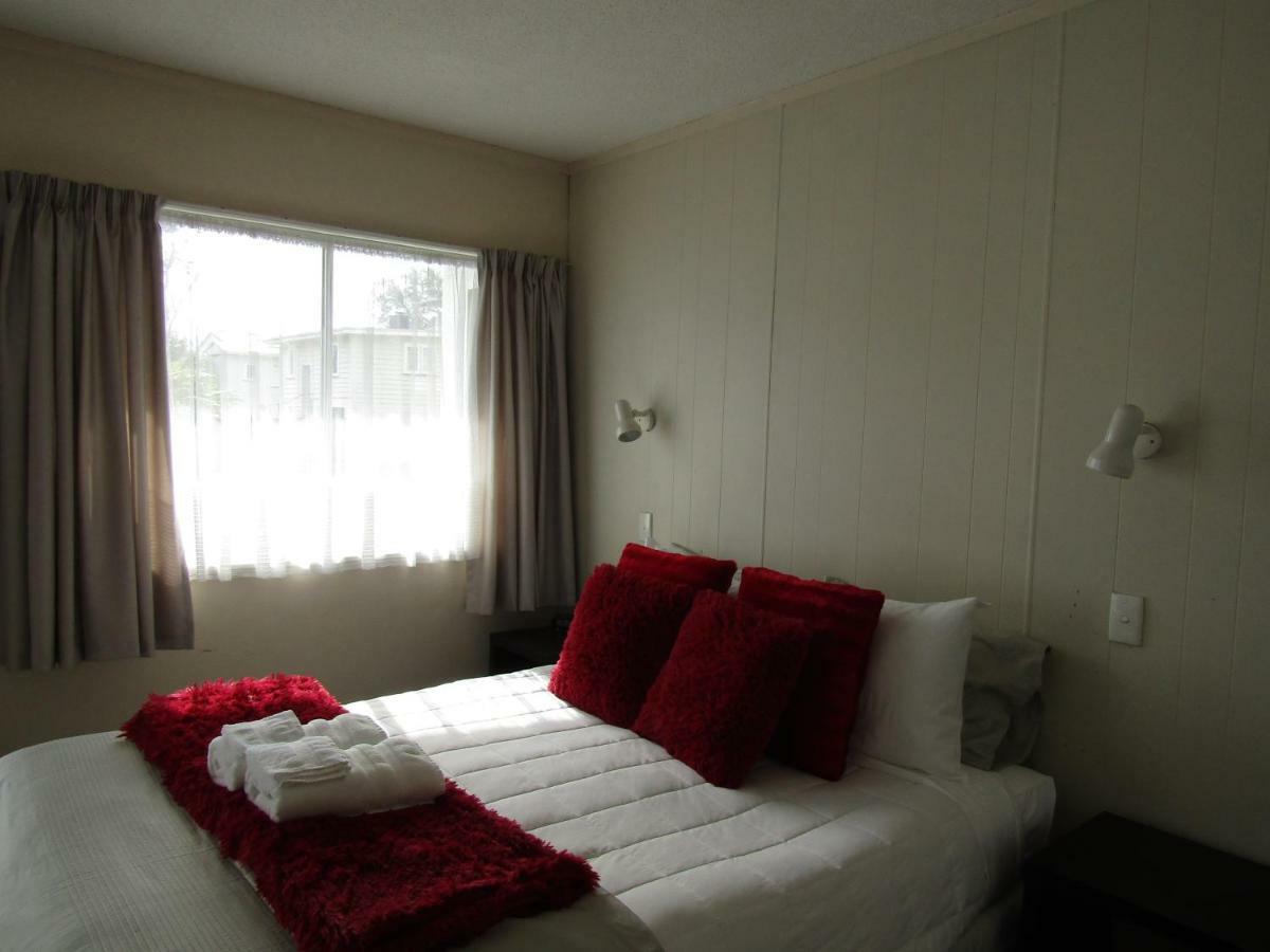 وايتيانغا Anchorage Motel المظهر الخارجي الصورة